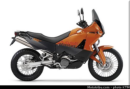 ktm_2007_990_adventure_003.jpg