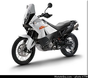 ktm_2009_990_adventure_005.jpg