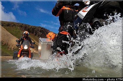 ktm_2010_990_adventure_003.jpg