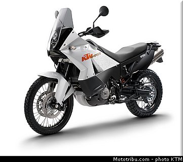 ktm_2010_990_adventure_007.jpg