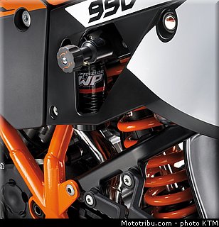 ktm_2010_990_adventure_013.jpg