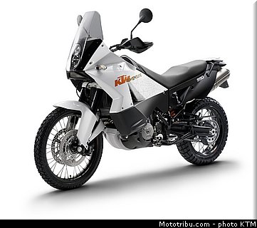 ktm_2011_990_adventure_004.jpg