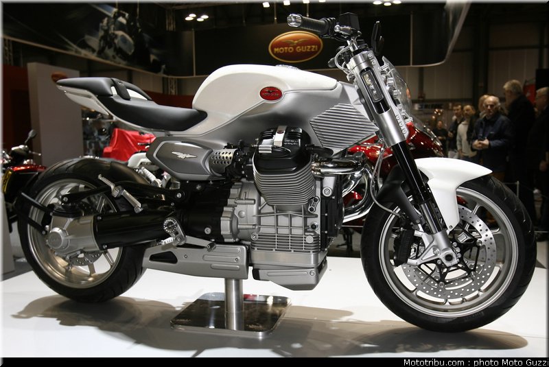 moto_guzzi_v12_strada_4_eicma_2009