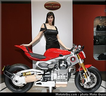 moto_guzzi_v12_lm_12_eicma_2009.jpg