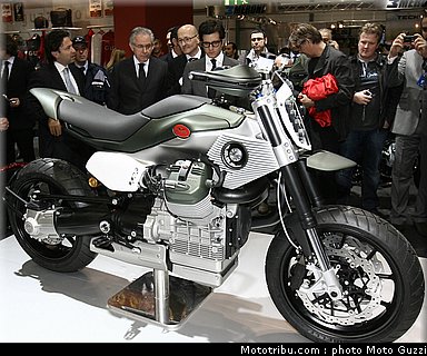 moto_guzzi_v12_x_3_eicma_2009.jpg