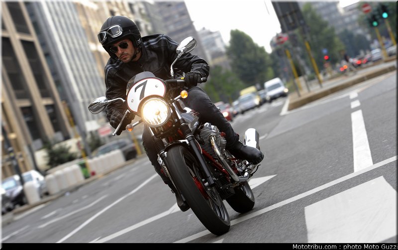 moto_guzzi_v7_racer_2011_014
