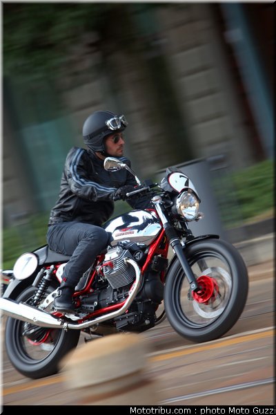 moto_guzzi_v7_racer_2011_021