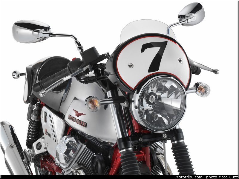 moto_guzzi_v7_racer_2011_035