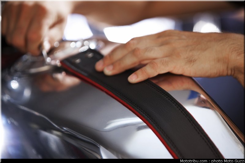 moto_guzzi_v7_racer_2011_038