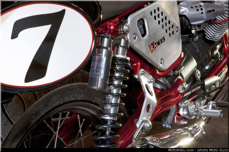 moto_guzzi_v7_racer_2011_043