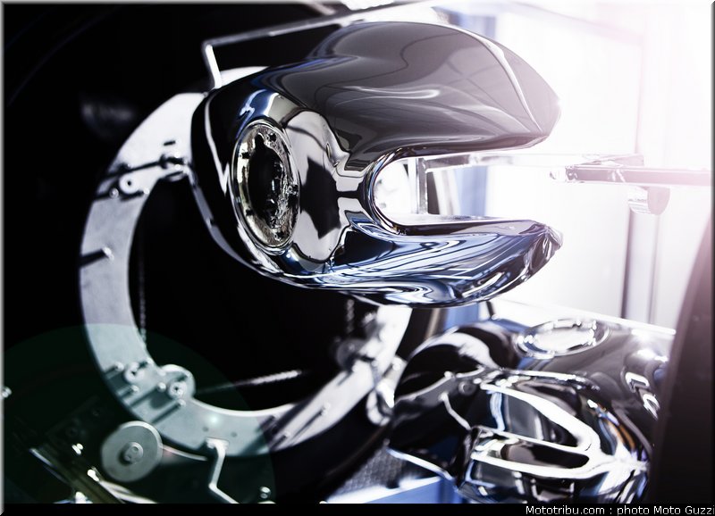 moto_guzzi_v7_racer_2011_051