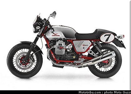 moto_guzzi_v7_racer_2011_024.jpg