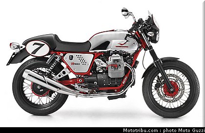 moto_guzzi_v7_racer_2011_025.jpg