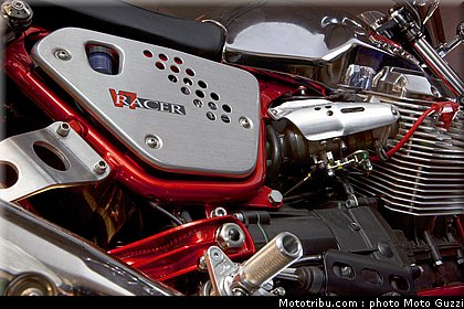 moto_guzzi_v7_racer_2011_041.jpg