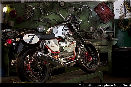 moto_guzzi_v7_racer_2011_053.jpg