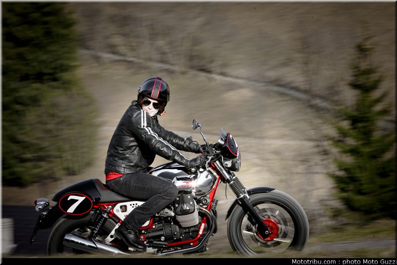 v7_racer_004_moto_guzzi_2012