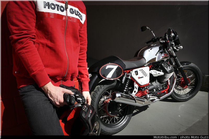 v7_racer_016_moto_guzzi_2012