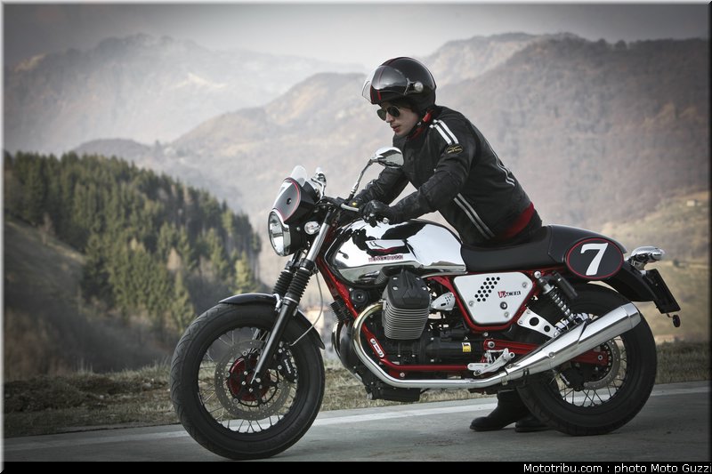 v7_racer_019_moto_guzzi_2012