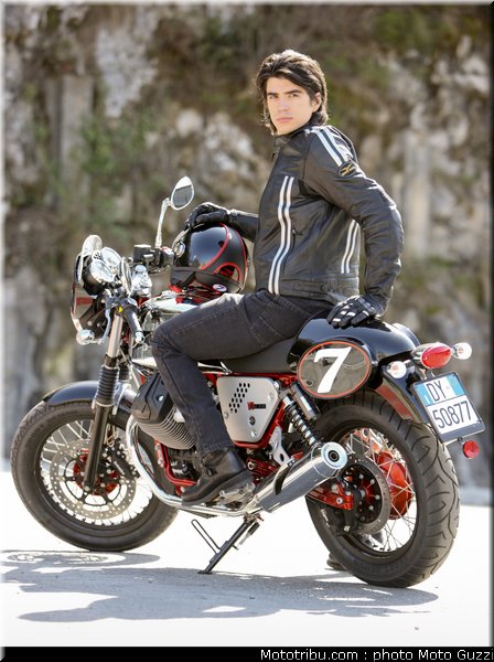 v7_racer_026_moto_guzzi_2012