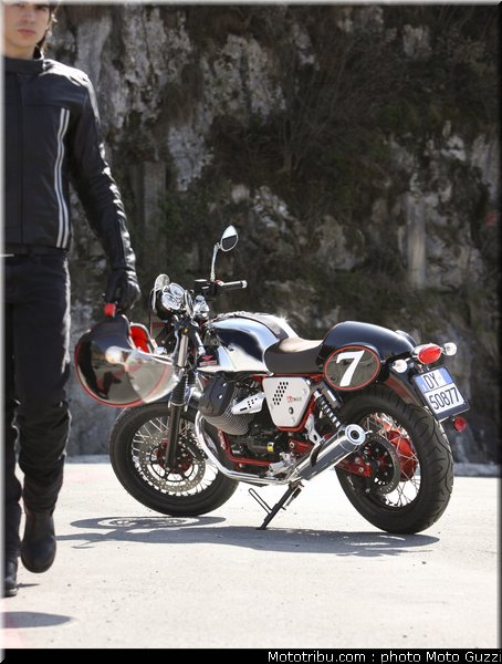v7_racer_027_moto_guzzi_2012