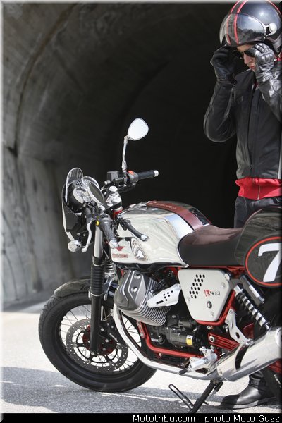 v7_racer_032_moto_guzzi_2012