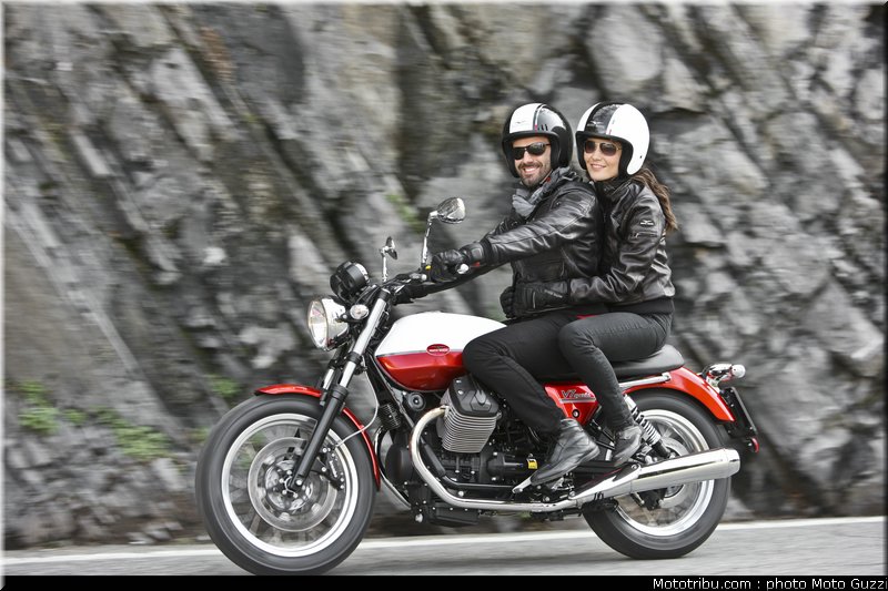 v7_special_006_moto_guzzi_2012
