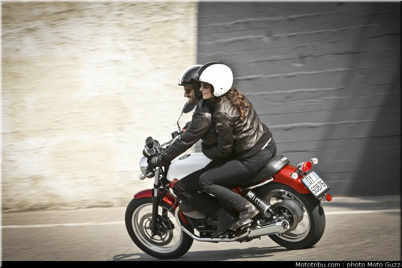 v7_special_010_moto_guzzi_2012
