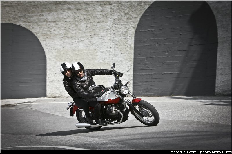 v7_special_013_moto_guzzi_2012
