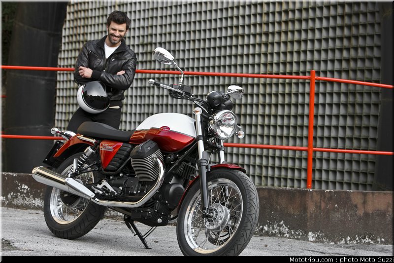 v7_special_028_moto_guzzi_2012