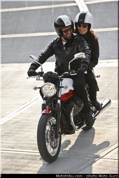 v7_special_032_moto_guzzi_2012