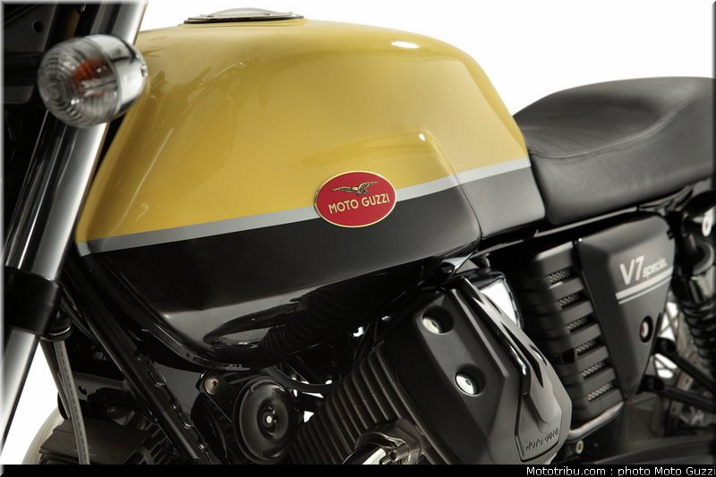 v7_special_039_moto_guzzi_2012