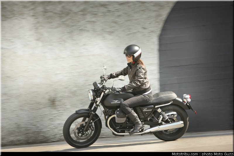 v7_stone_006_moto_guzzi_2012