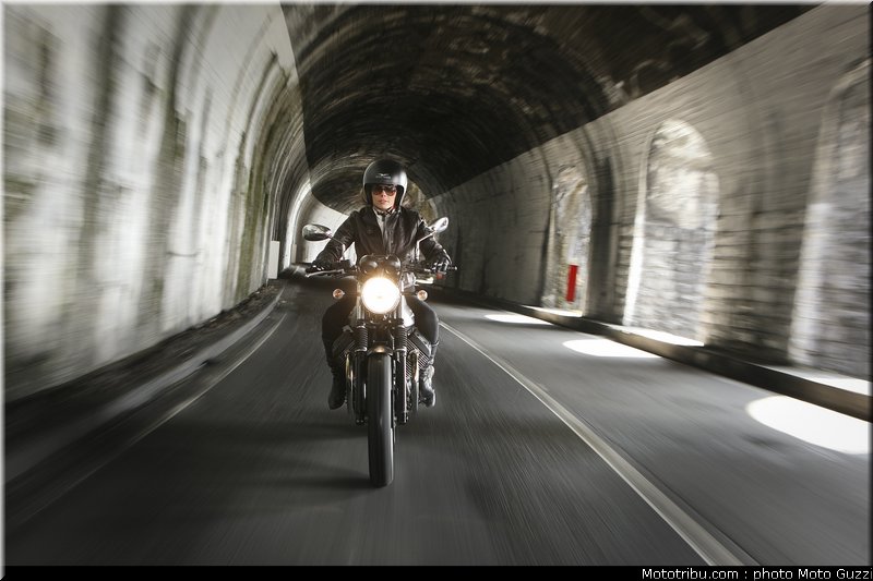 v7_stone_009_moto_guzzi_2012