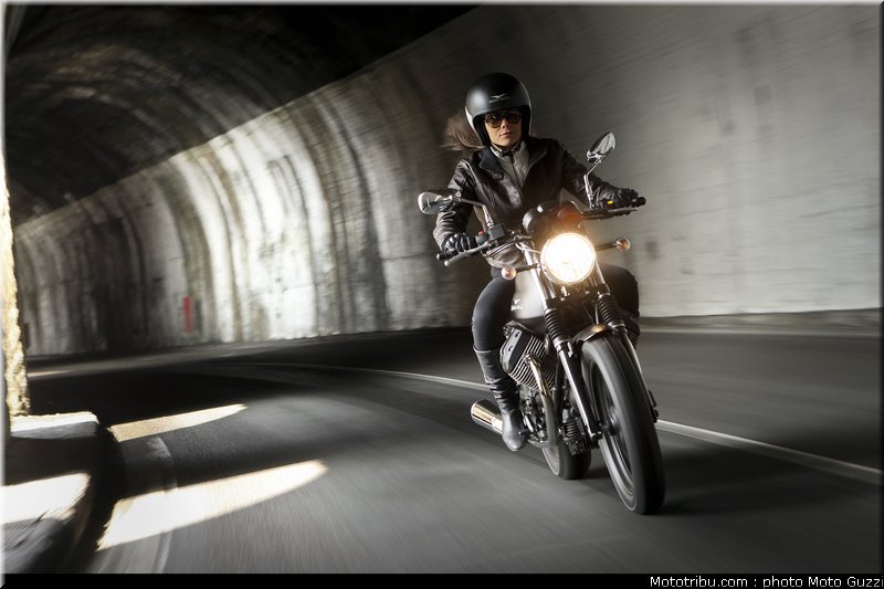 v7_stone_011_moto_guzzi_2012