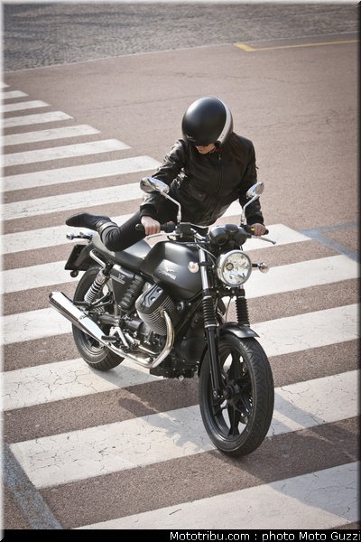 v7_stone_032_moto_guzzi_2012