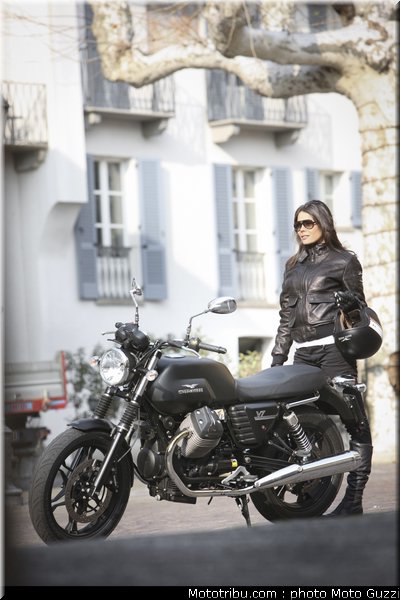 v7_stone_044_moto_guzzi_2012