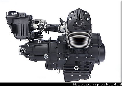 v7_020_moto_guzzi_2012.jpg