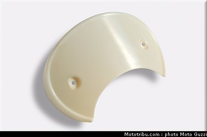 v7_037_moto_guzzi_2012.jpg