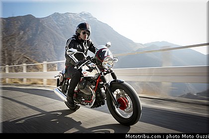 v7_racer_001_moto_guzzi_2012.jpg