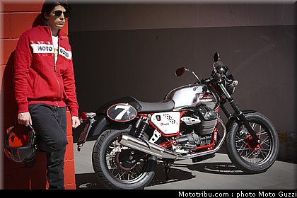 v7_racer_015_moto_guzzi_2012.jpg