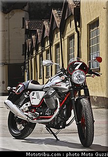 v7_racer_025_moto_guzzi_2012.jpg