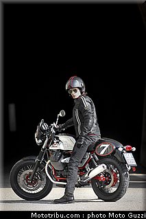 v7_racer_031_moto_guzzi_2012.jpg
