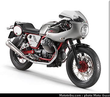 v7_racer_045_moto_guzzi_2012.jpg