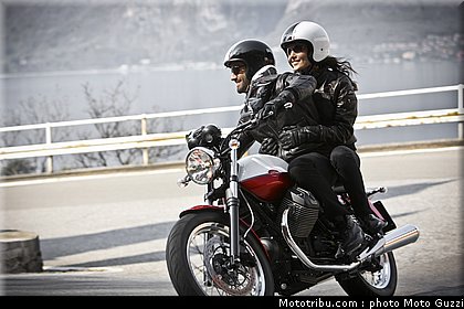 v7_special_001_moto_guzzi_2012.jpg