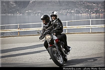 v7_special_008_moto_guzzi_2012.jpg
