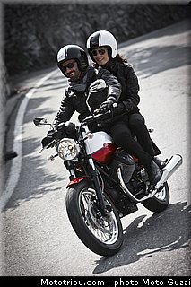 v7_special_033_moto_guzzi_2012.jpg