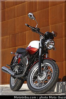 v7_special_034_moto_guzzi_2012.jpg