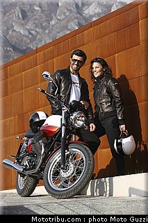 v7_special_035_moto_guzzi_2012.jpg
