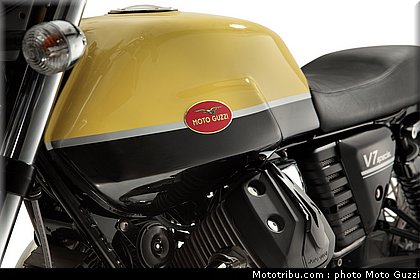 v7_special_039_moto_guzzi_2012.jpg