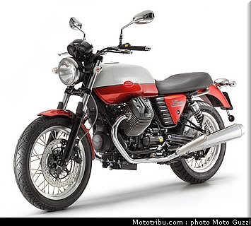 v7_special_044_moto_guzzi_2012.jpg